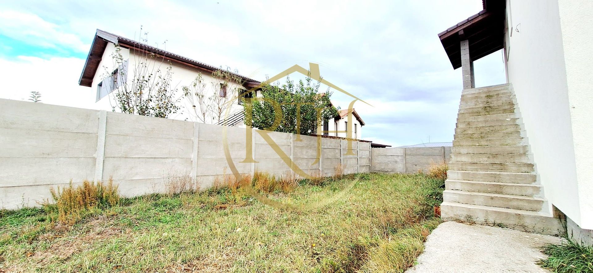 Se vinde duplex modern cu 3 camere  plus teren in Giroc ,zona linistita. - Poză 5