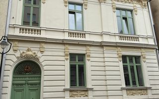 VILA SUPERBA UNIVERSIATE - Poză 1