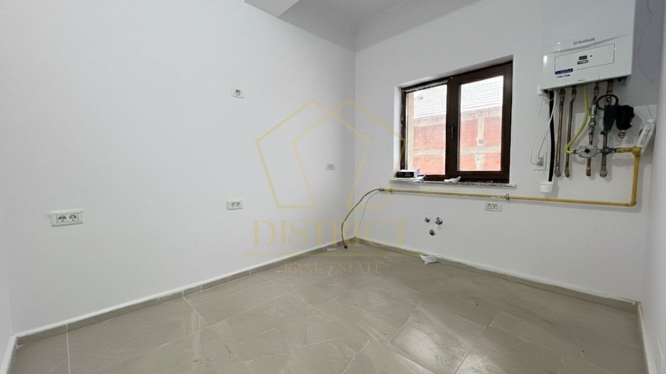 Duplex cu 5 camere, bucatarie inchisa, la cheie | Giarmata - Poză 7