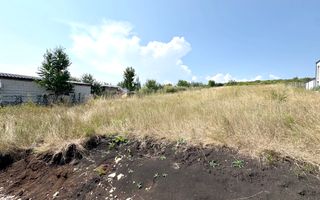 Teren intravilan cu CU si utilitati in Salicea/2556 mp. - Poză 3