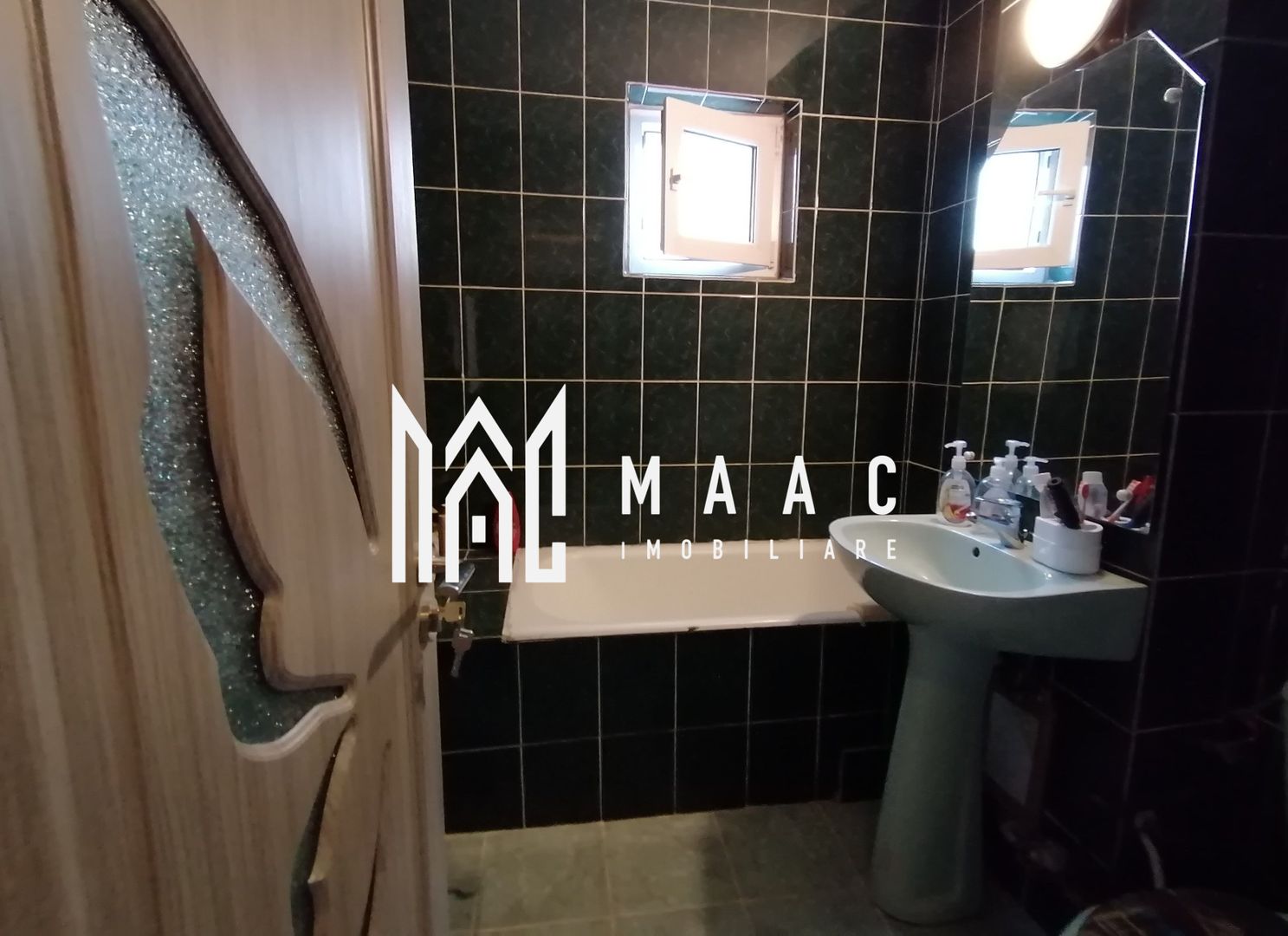 Apartament 4 camere I Decomandat I Etaj 2 I Zona Sub Arini - Poză 7