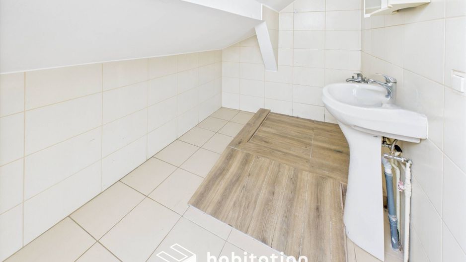 Casă de vânzare în zona Lunei – ideală pentru locuit sau investiție! - Poză 20