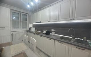 Apartament de inchiriat, cu 2 camere- zona Centrala, mobilat si utilat  - Poză 5