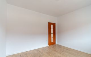 Apartament renovat cu 2 camere + loc de parcare de vanzare Floresti - Poză 4