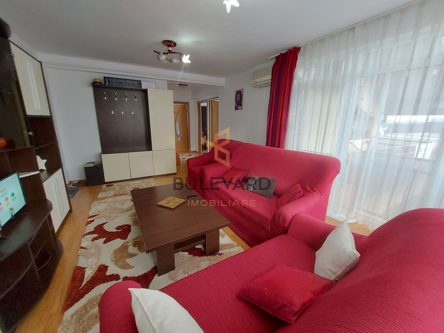 Apartament cu 3 camere+parcare in zona Terra! - Poză 2