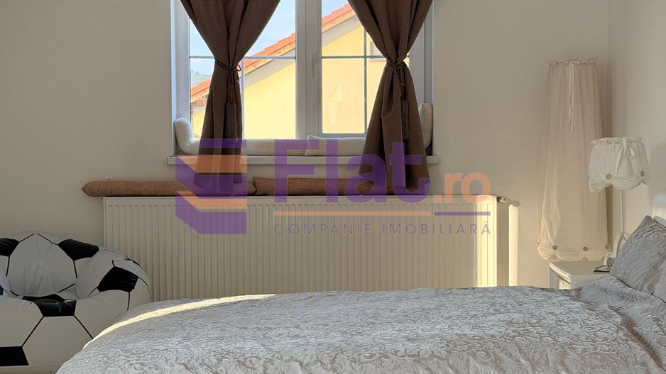 Casă spațioasă și elegantă cu teren  – Sânpetru - Poză 13
