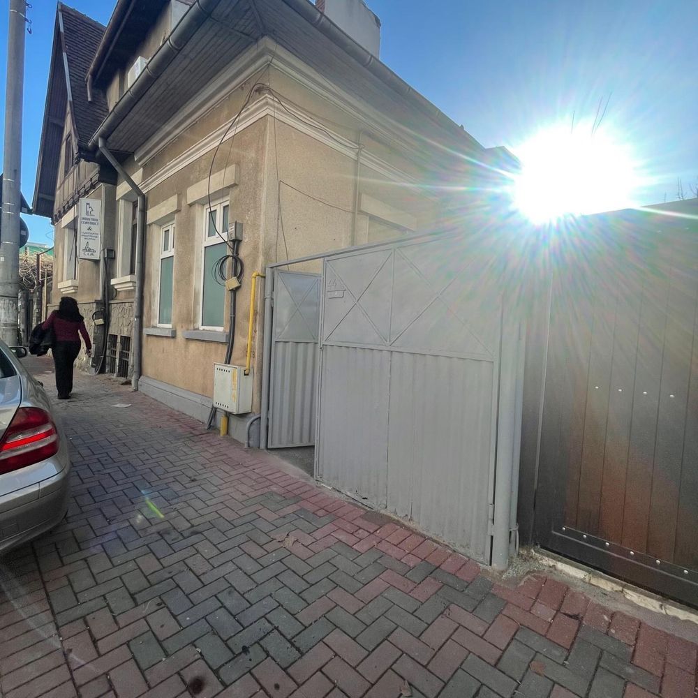 casa la curte Timpuri Noi - Poză 2