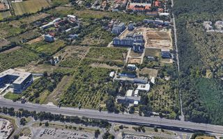 Teren intravilan, zona top, Jandarmeriei, autorizatie la zi! - Poză 1