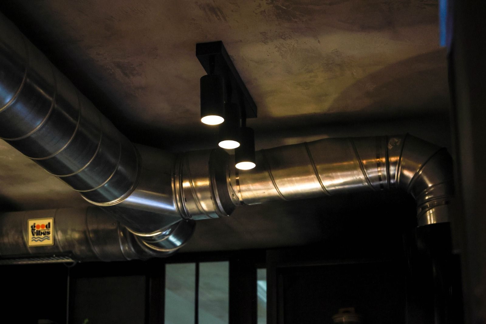 Bijuterie arhitecturală cu dotări smart in centrul Brasovului - Poză 29