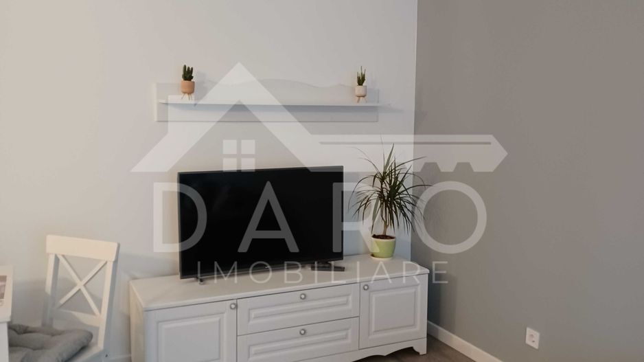 Închiriez apartament cu 2 camere  începând cu 1 februarie - Poză 4