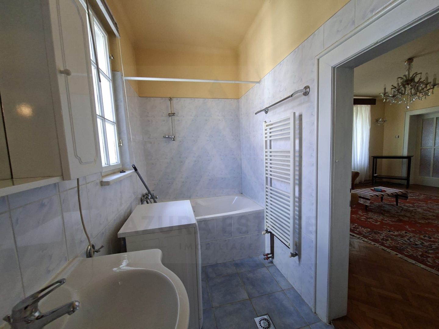 Apartament 4 camere 110 mp utili cu teren aferent si 2 bai Central - Poză 6