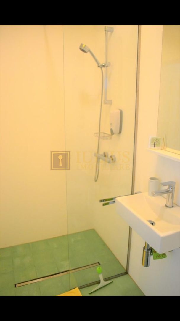 Amenajat modern, centrala proprie, cladire istorica - Poză 13