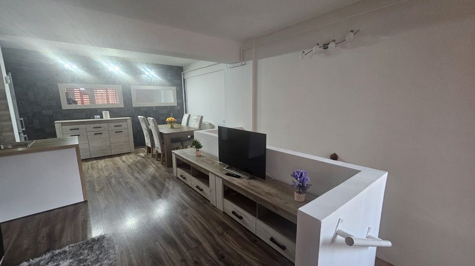 Apartament 2 camere, bloc 2010, garaj, Centru - Nord - Poză 20