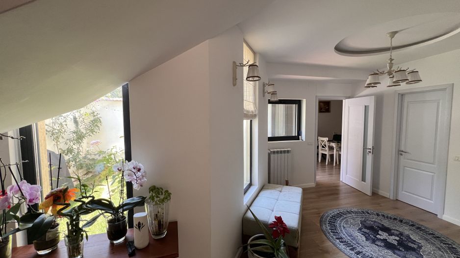 Vila zona Parcul Herastrau Aviatiei - Poză 2