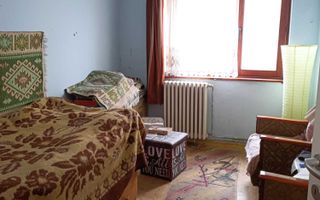 Apartament cu 3 camere, 64 mp,decomandat, etaj intermediar, zona Flora - Poză 2