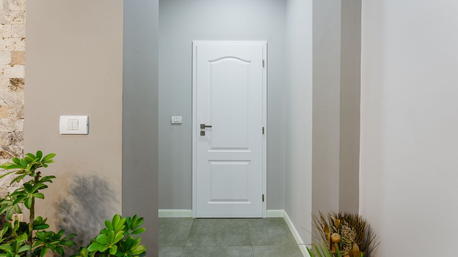 Apartament la curte cu intrare separată - Poză 1