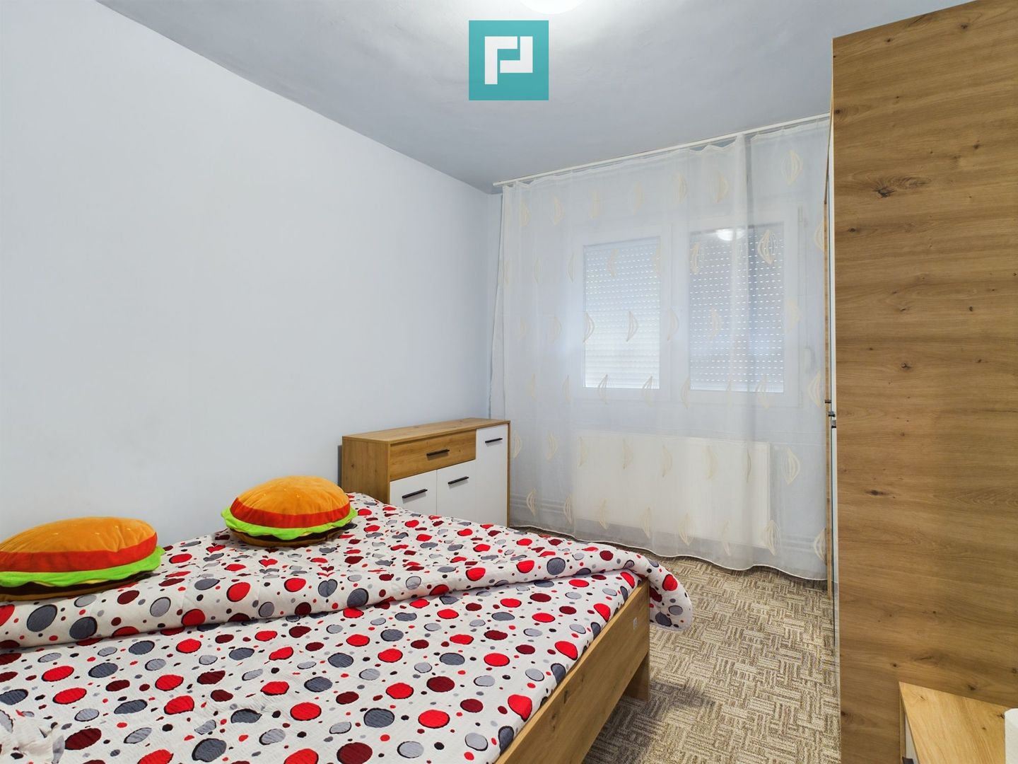 Apartament de vânzare cu 3 camere în Vlaicu - Poză 8