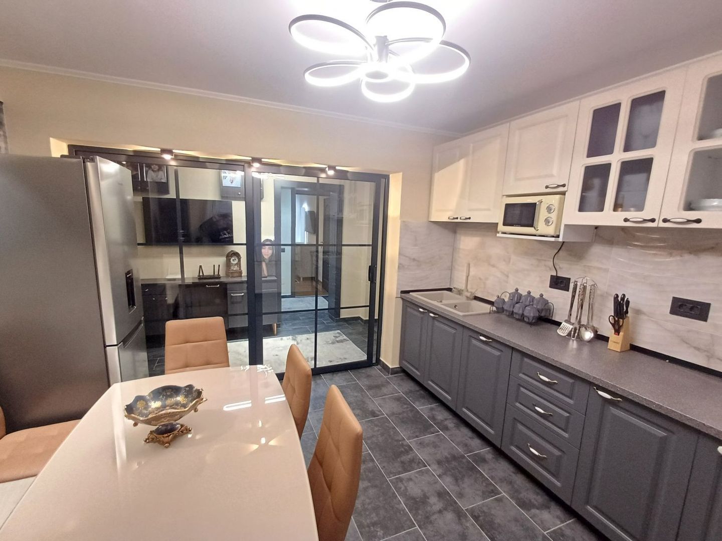 Apartament 3 camere mobilat/utilat-totul NOU! Grigore Ionescu Tei - Poză 13