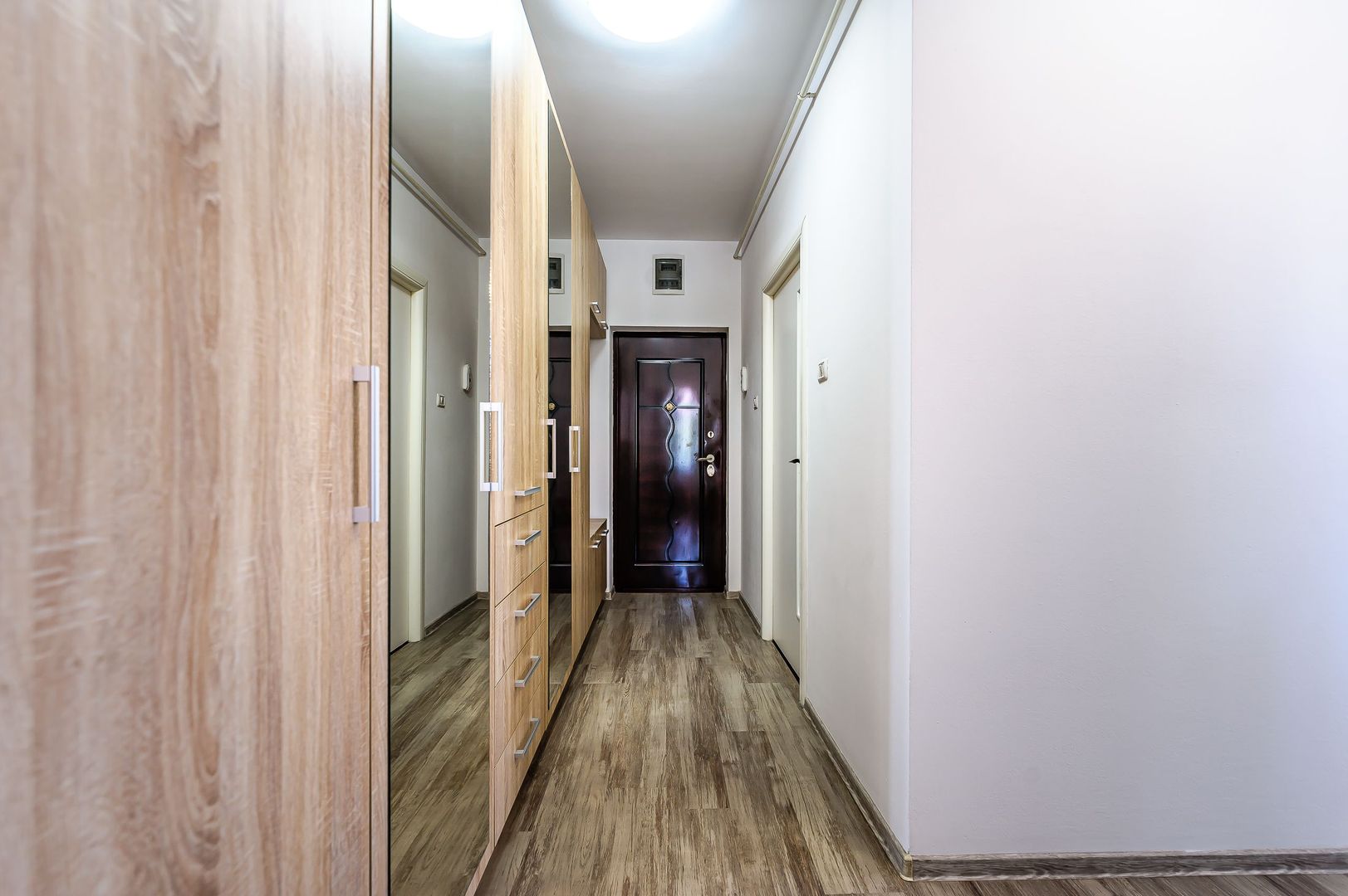 Apartament cochet cu 2 camere Via Romana, etajul 1,  renovat complet. - Poză 7