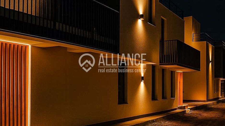 PALAZU MARE(COD 05) - Curte proprie. Vedere panoramică spre lac. - Poză 13