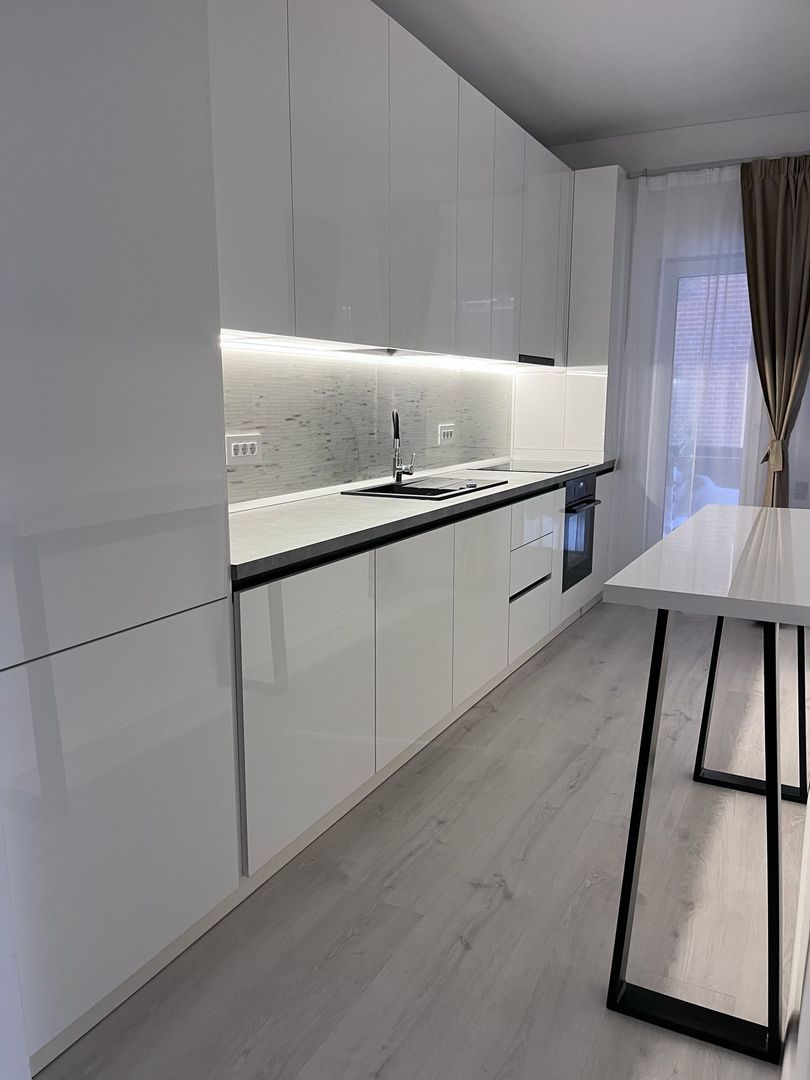 PRIMA INCHIRIERE Apart 2 cam cu terasa 12 mp si loc de pacare AMBIANCE - Poză 4