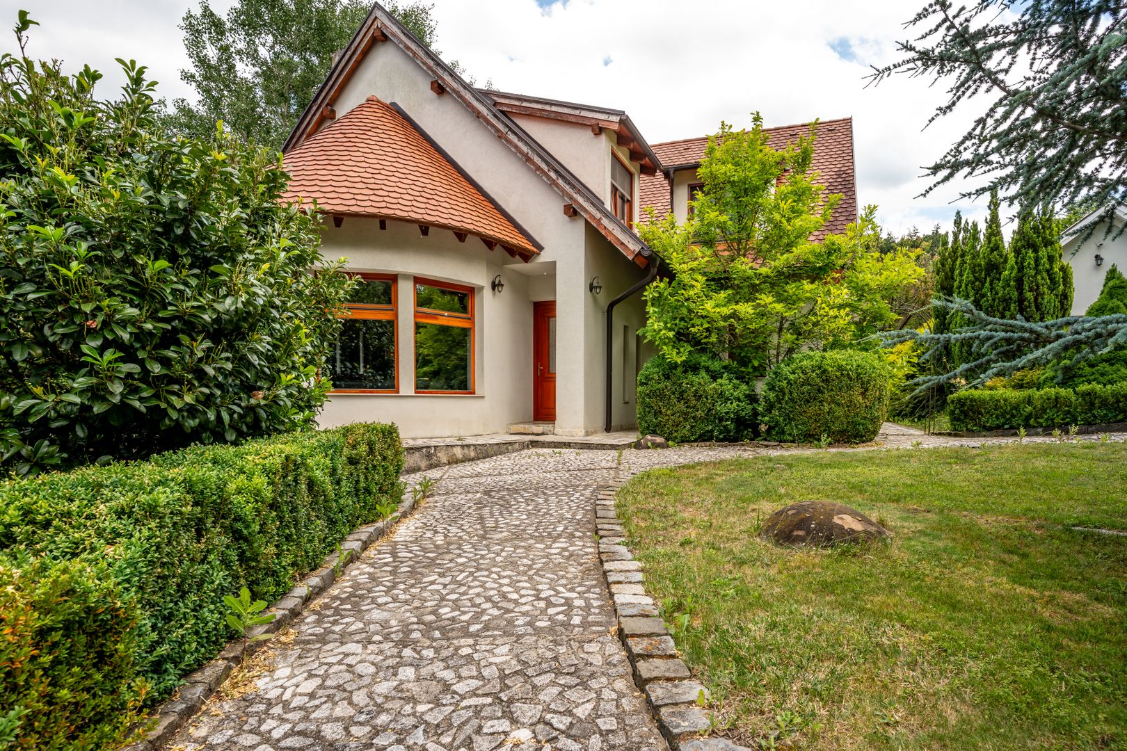 Casă / Vilă cu 6 camere de închiriat, tip estate, 0% comision - Poză 14