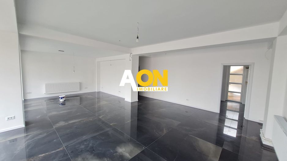 Spatiu Comercial 84 mp la Parter in Bloc Nou Construit - Poză 1