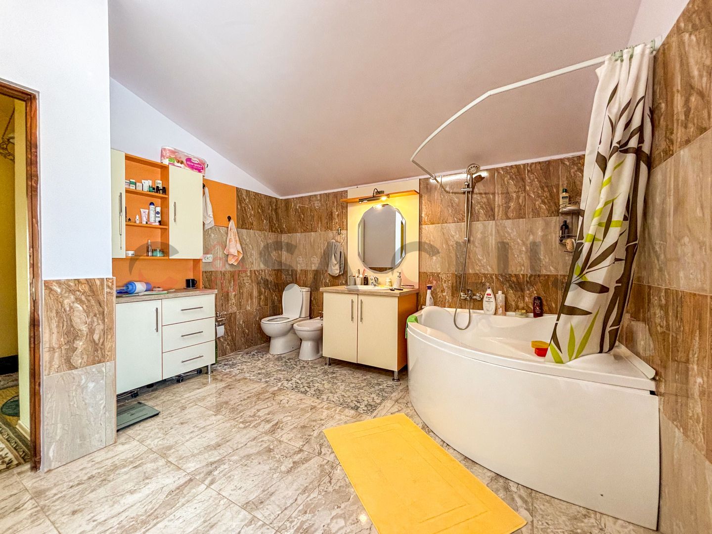 LINIȘTE, LUMINĂ, NATURĂ | Garaj Demisol | Teren 490MP | Utilata Si Mobilata - Poză 6