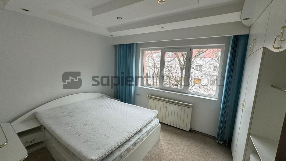 Apartament cu 4 camere in Nufarul - Poză 9