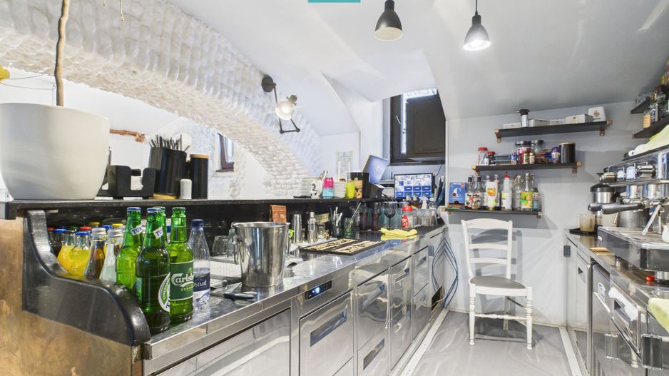 Spațiu comercial Horeca cu vad excelent - Poză 11