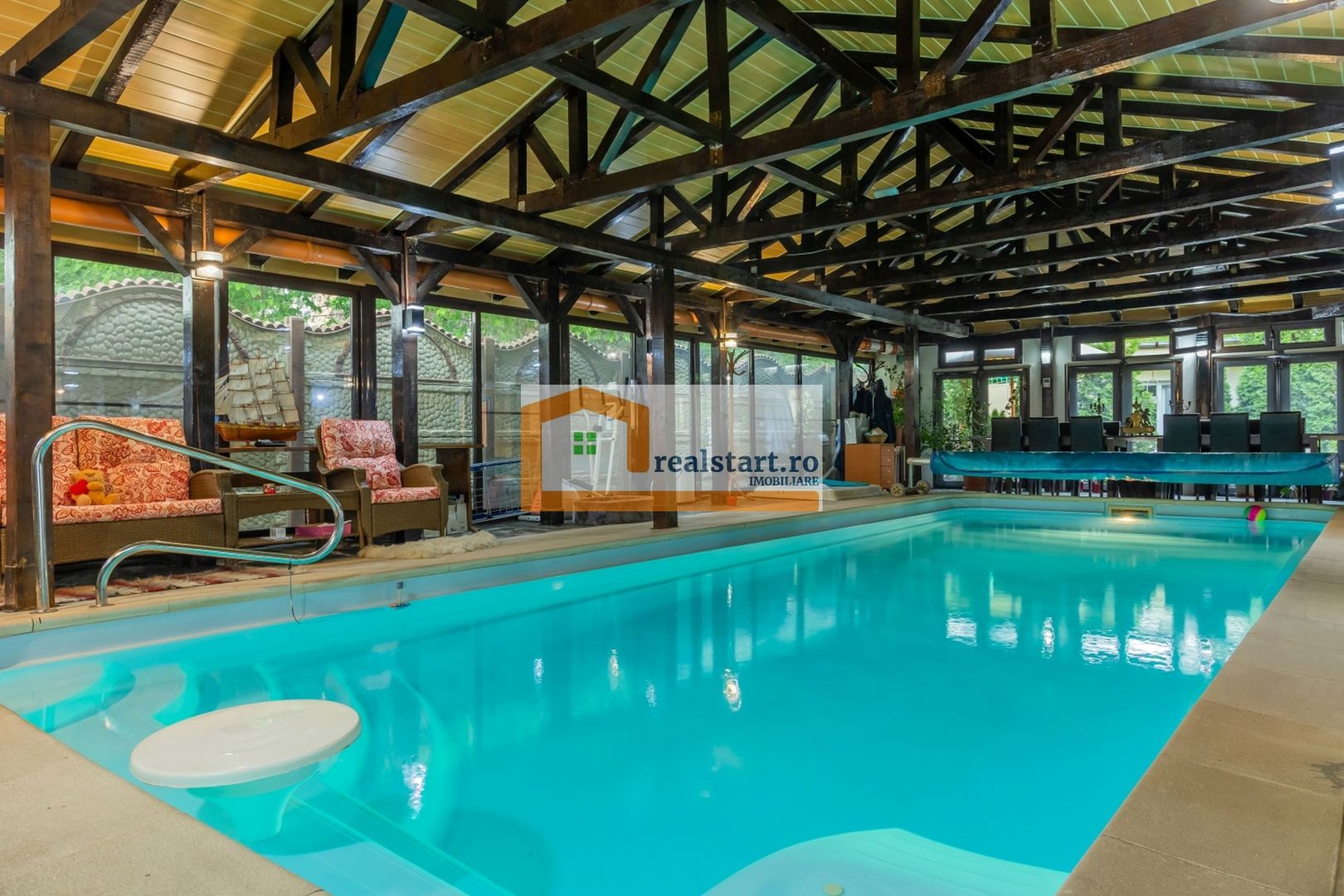 Investitie, 1400mp teren + cladiri, intre parcuri, metrou - Poză 2