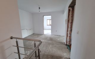 De vanzare casa 6 camere, S+P+M, 900mp teren, Cetate - Poză 10