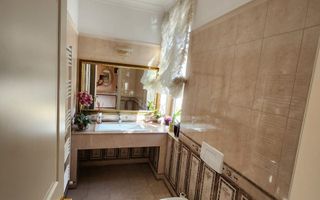 Resedinta exclusivista | Curte generoasa | Erou Iancu Nicolae - Poză 24