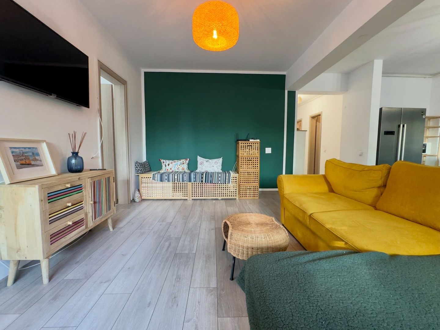 3 camere Semidecomandat | 2 bai | Parcare | Mobilat Utilat | Curte - Poză 9