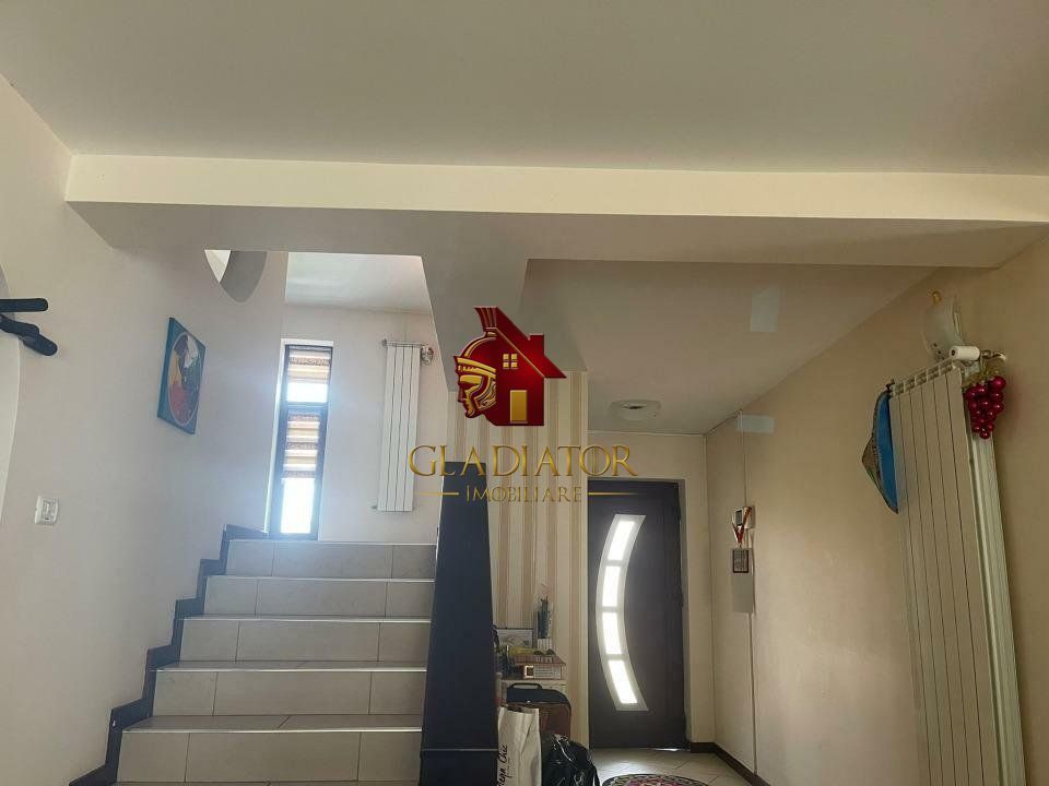 Vila cu terase, garaj si o gradina de vis pentru o familie fericita - Poză 9