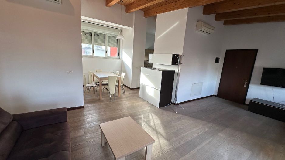 Apartament 3 camere cu terasa de 38 mp - Poză 6