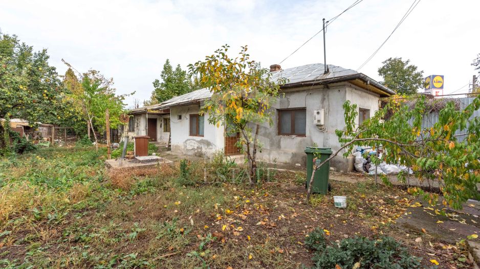 Straulesti - str. Pietrosita nr. 10, Casa demolabila cu teren 388 mp - Poză 4