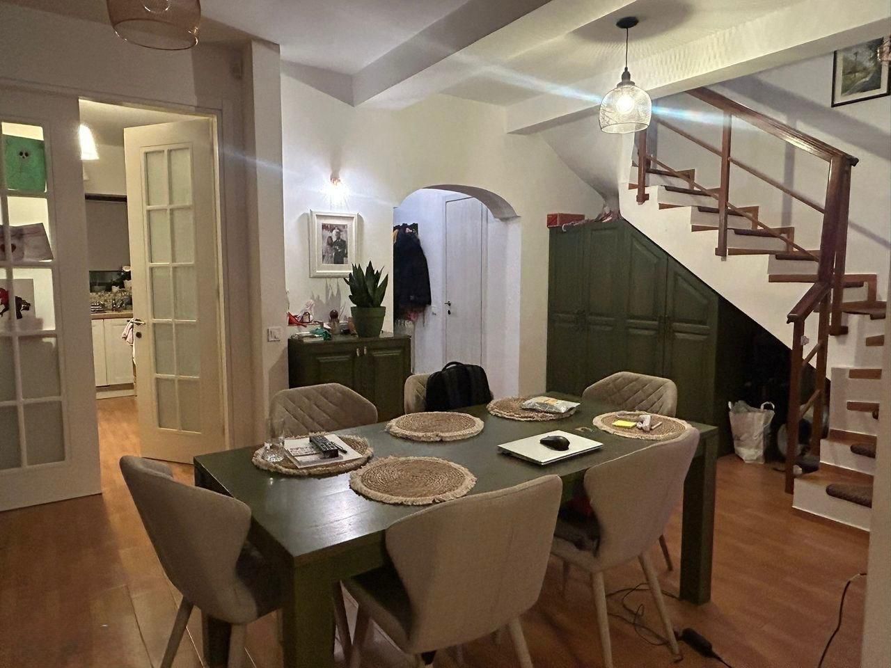 Casa cu 5 camere si garaj - la 100 ml distanta de lacul Grivita - Poză 5