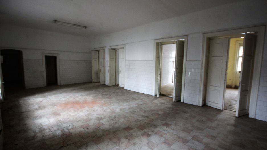 Imobil pretabil cladire de birouri, clinica medicala - Central - Poză 22