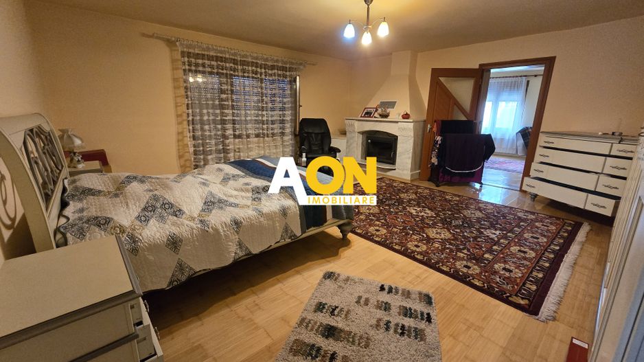 Vila cu 6 Camere,  Zona Centrala - Poză 9