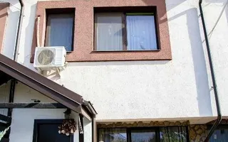 Casă complet mobilată P+1+M - Curte şi loc de parcare- - Poză 15