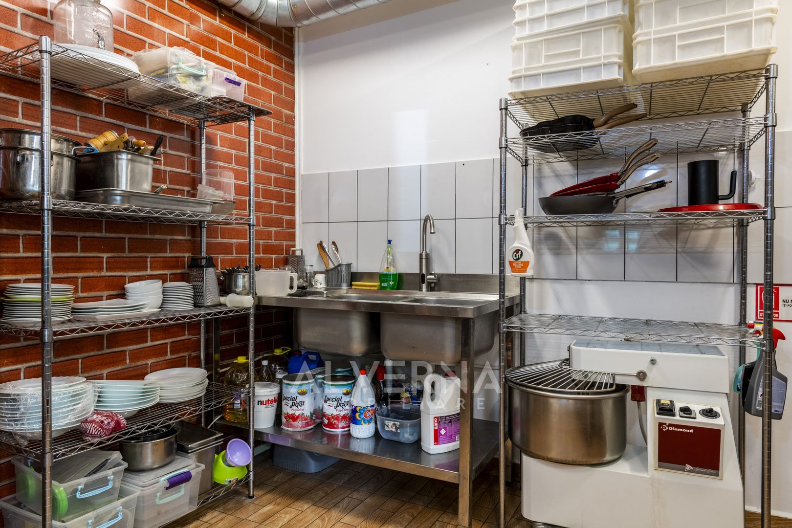 Afacere / Pizzerie de vanzare complet echipata + terasa | Camil Ressu - Poză 11