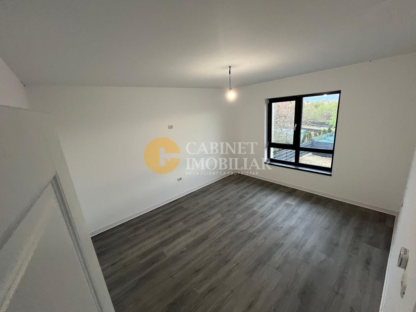 Casa individuala finalizata de vanzare in Valea Adanca - Poză 3