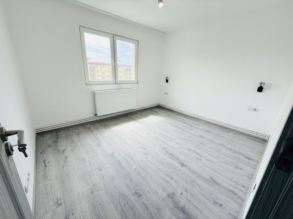 Dambovita | 2 camere | Renovat | Bloc izolat - Poză 8