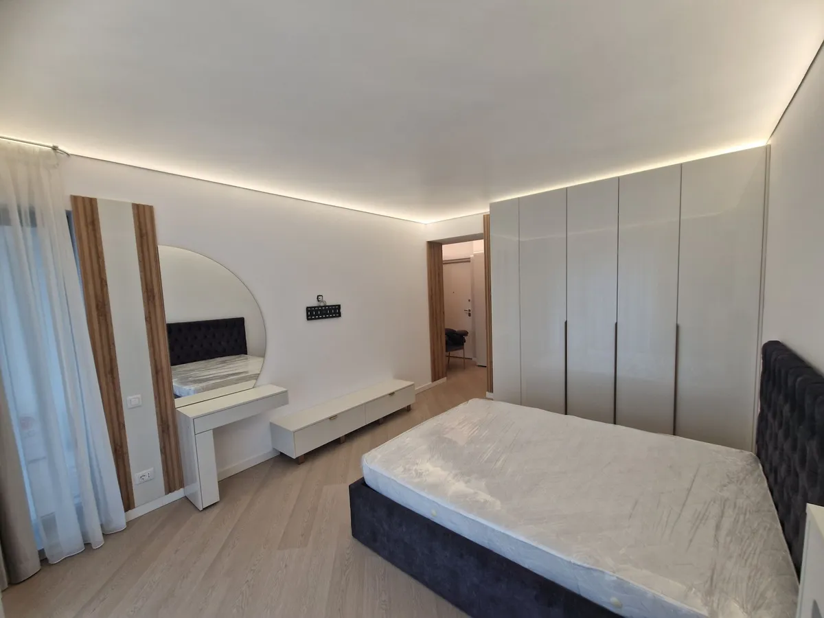 Studio de închiriat în Complex Cortina North — fotografia 1