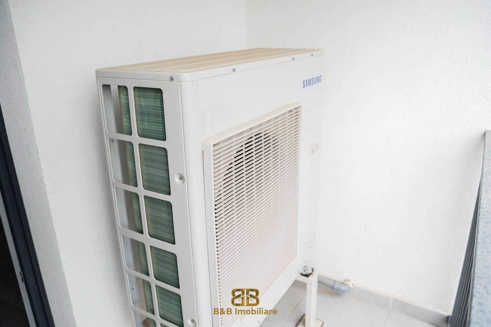 3 camere finalizat - pompa de caldura- panouri solare - Poză 10