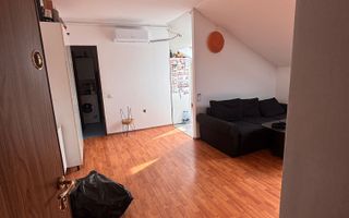Apartament la mansardă, spațios și luminos. - Poză 2