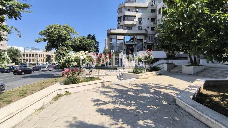 BALADA NEJ(COD03)-Birouri cu suprafete mici, medii si parcare! - Poză 1