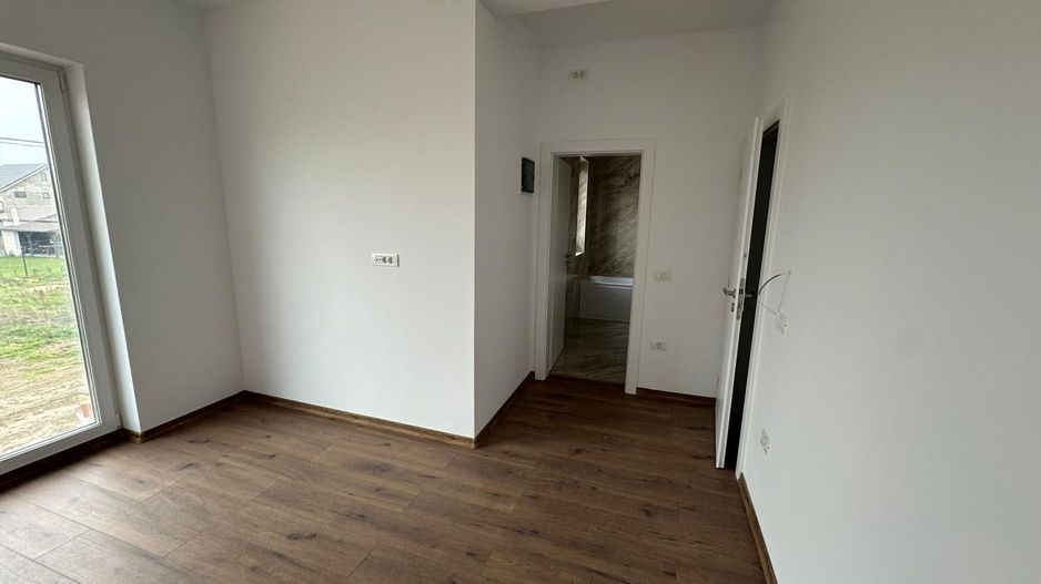 DUPLEX SPATIOS - Poză 12