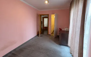 Casă tip duplex cu 5 camere, 2 băi, terasă și 4 locuri de parcare - Poză 11
